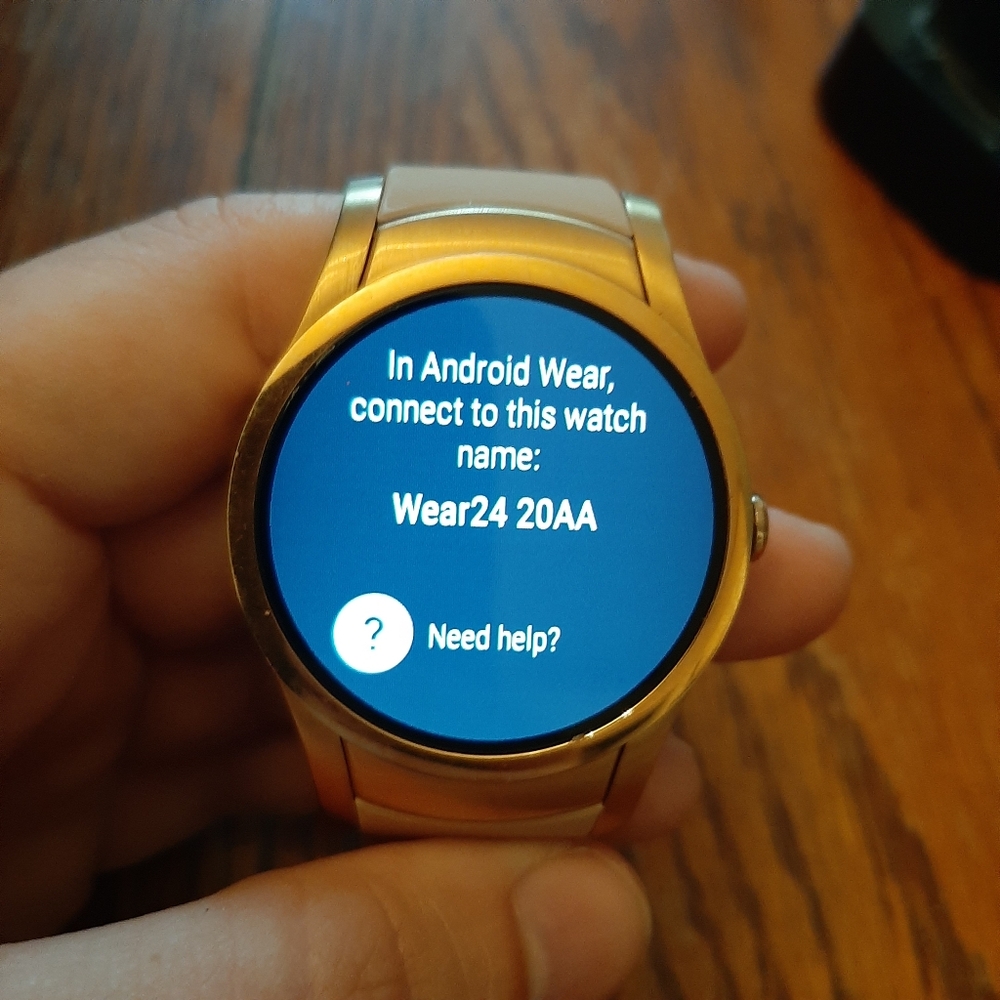 🛍Verizon Wear24 Android Smartwatch Model QTAXU1 Gold Case/Beige Band